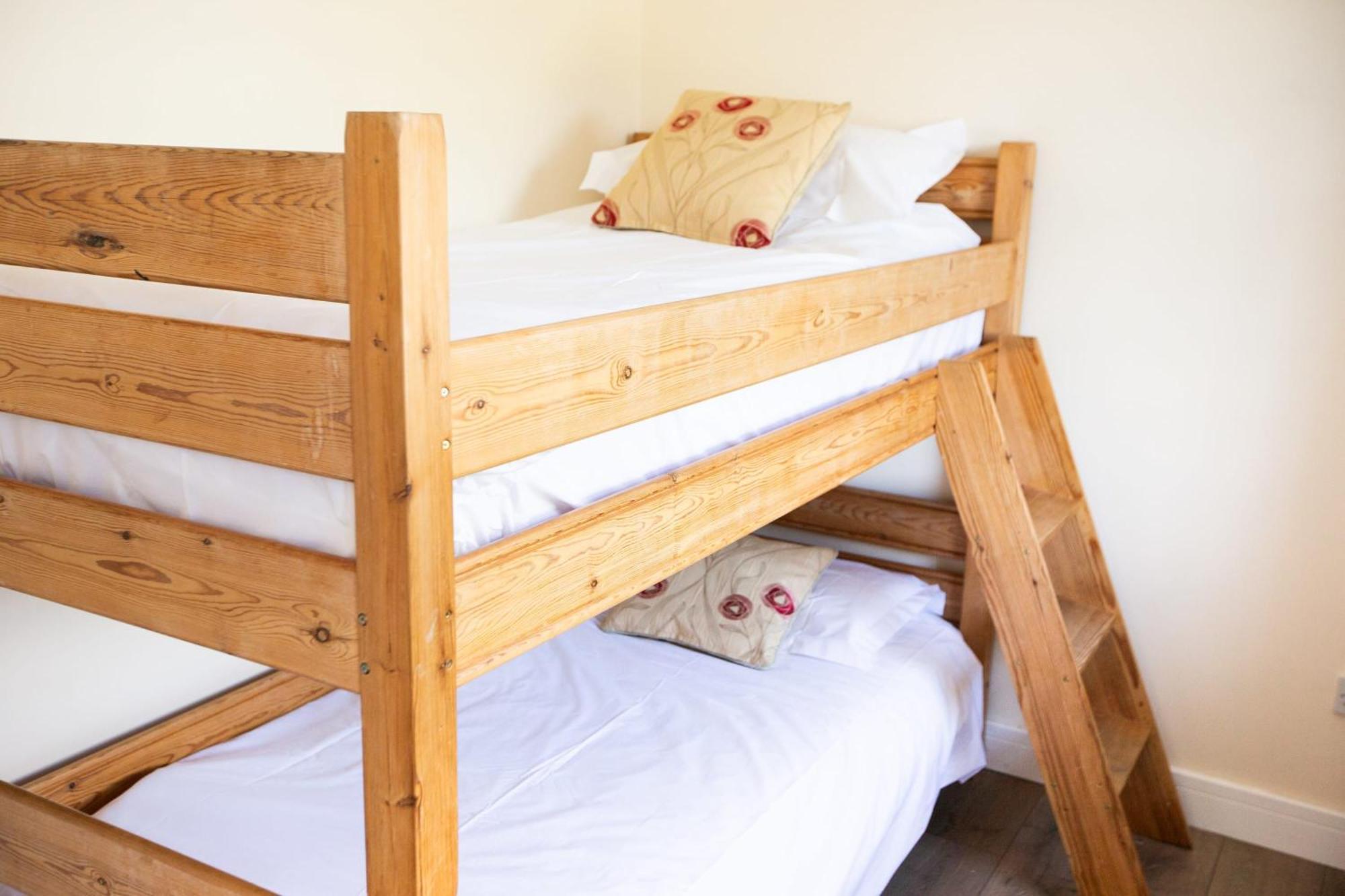 Stunning 6 Bedroom Cottage Near Cornish Coast บู๊ด ภายนอก รูปภาพ