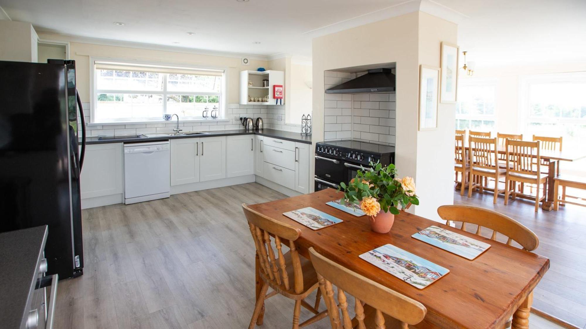 Stunning 6 Bedroom Cottage Near Cornish Coast บู๊ด ภายนอก รูปภาพ
