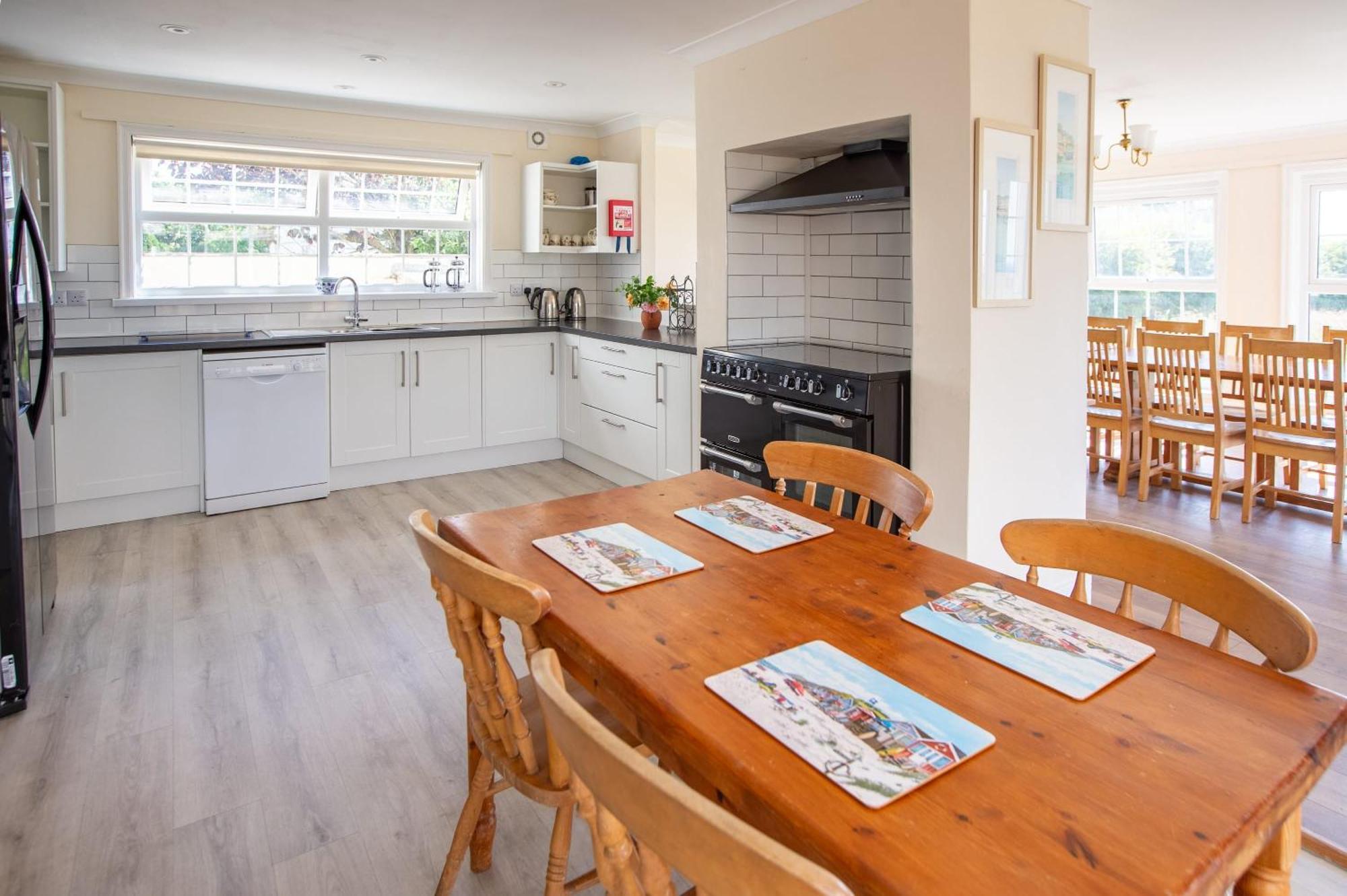 Stunning 6 Bedroom Cottage Near Cornish Coast บู๊ด ภายนอก รูปภาพ